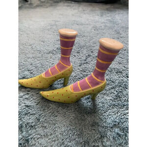 Department 56 Halloween Witch Shoes Salt & Pepper Shakers Set NWOB 4" Pink Green